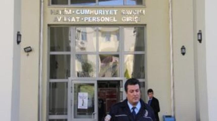 &Ouml;ğrencisini Ka&ccedil;ıran &Ouml;ğretmenin Tutukluluğuna Devam Kararı Verildi