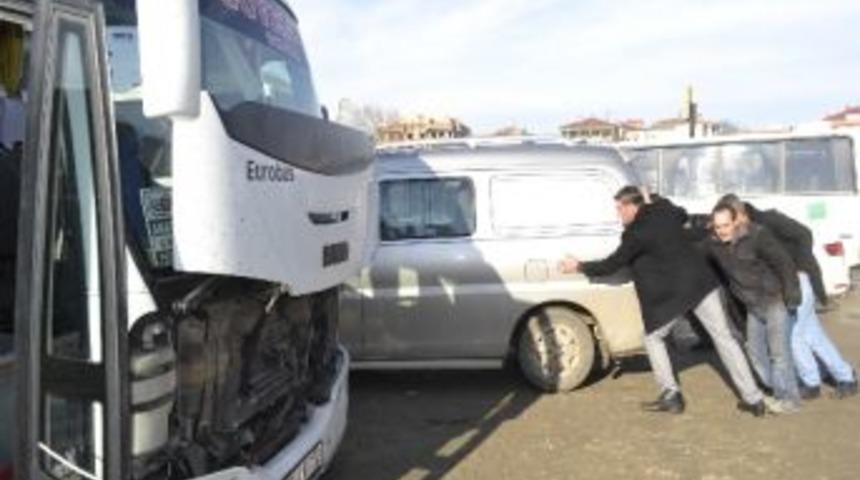 Ara&ccedil;lar &Ccedil;amura Saplanıyor