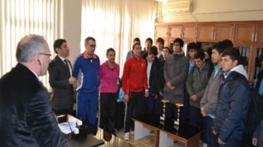 Şampiyon Liseden Ertem İle Zenginal&rsquo;a Ziyaret