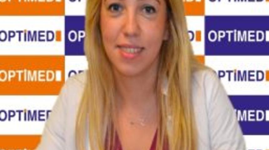 Ağız Kokusundan D&uuml;zenli Diş Ve Dil Fır&ccedil;alayarak Kurtulun