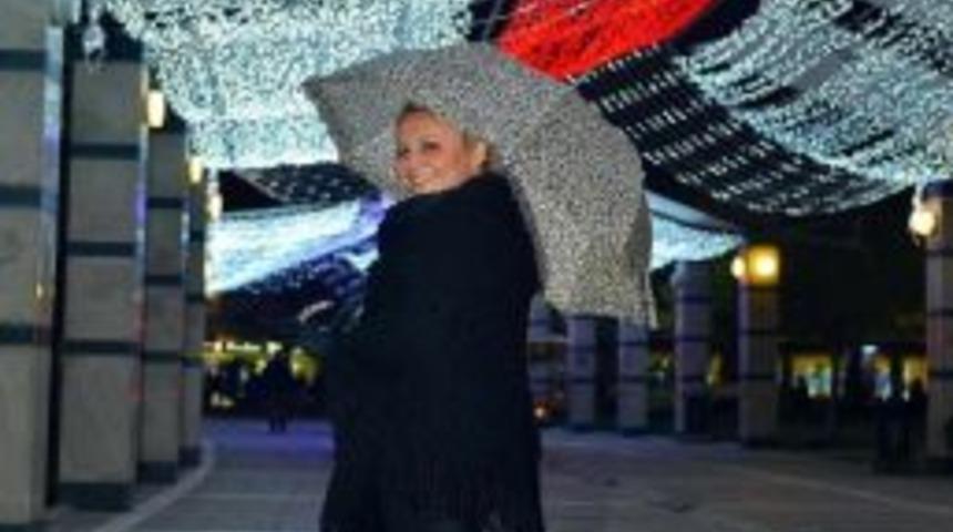 İzmir&rsquo;de &ldquo;renkli&rdquo; Geceler