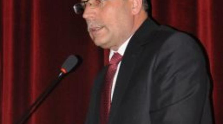 Prof. Dr. Şimşirgil:&ldquo;tarih Dizilerden, Romanlardan, Sinemadan &Ouml;ğrenilmez&rdquo;