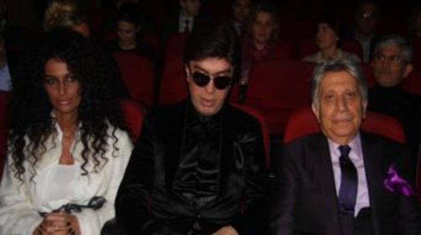 Zeki M&uuml;ren K&uuml;lt&uuml;r Derneği Yeni Başkanını Se&ccedil;ti