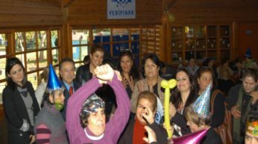 Engelli &Ccedil;ocukların Yeni Yıl Sevinci