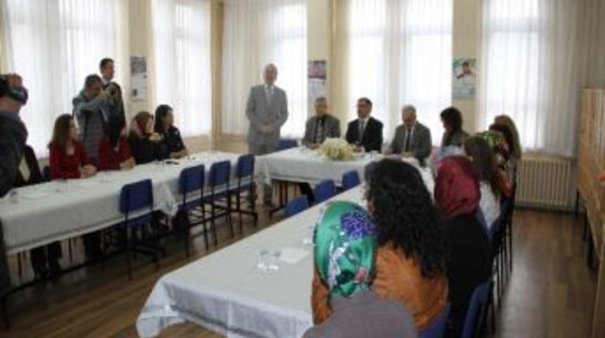 Velilere 7-19 Yaş Eğitimi