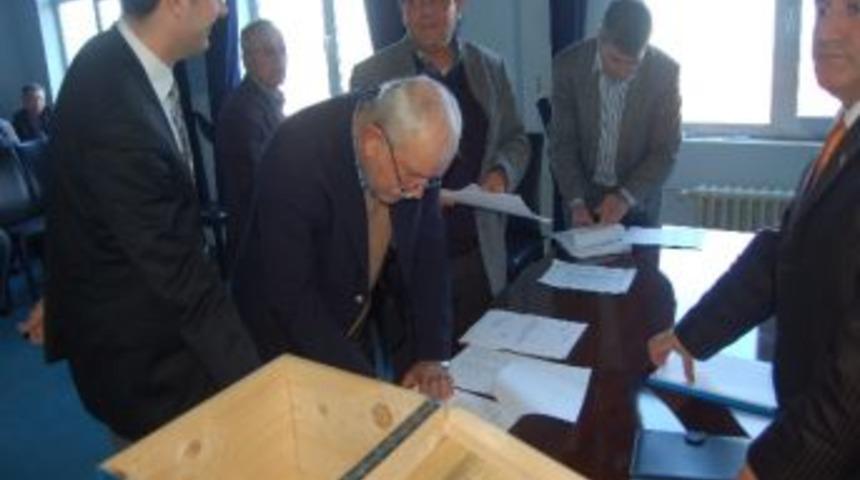 Muhtarlar Derneği Toplantısında Sivil &Uuml;ye Se&ccedil;imi Yapıldı