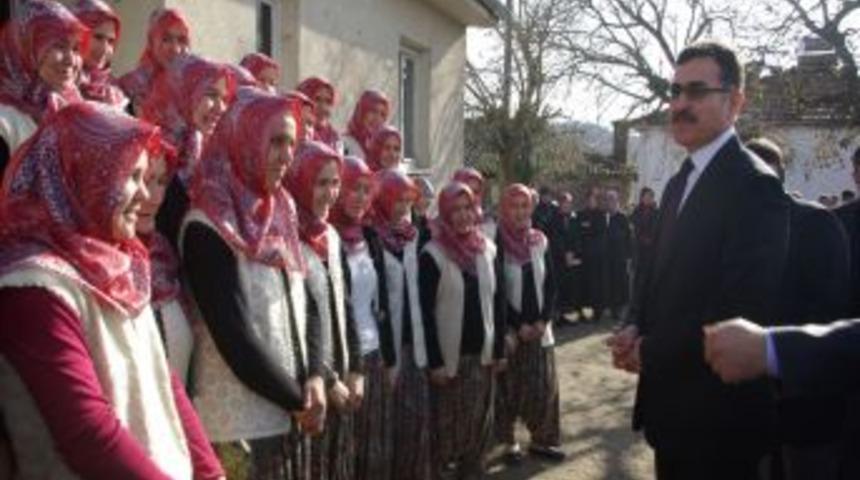 K&ouml;yl&uuml; Kadınlar 'şayak' Dokuma Sanatını Yaşatacak