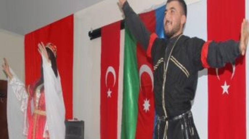 Ar&uuml;&rsquo;de D&uuml;nya Azerbaycan T&uuml;rkleri Dayanışma G&uuml;n&uuml; Kutlandı