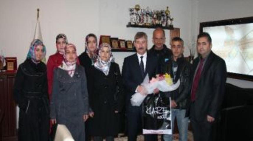 Belediye Başkanı Yaralı'ya Teşekk&uuml;r Ziyareti
