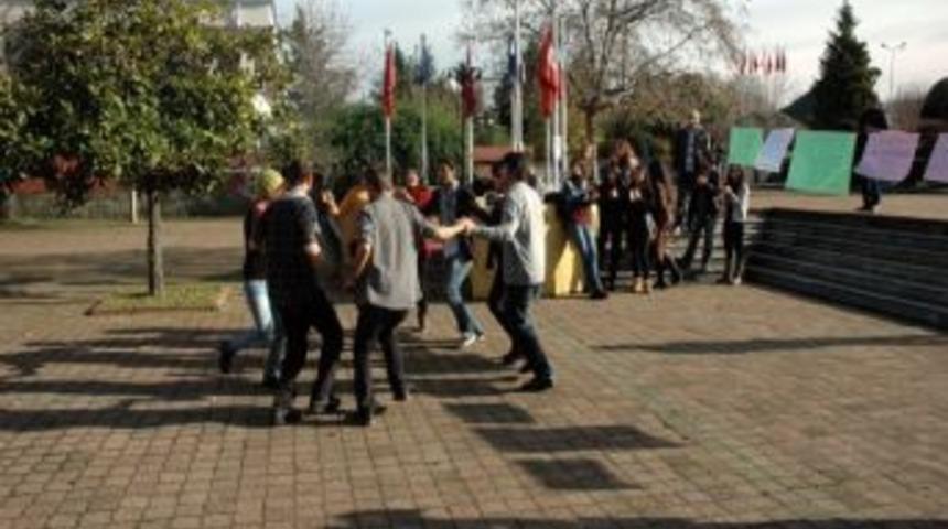 Kt&uuml;&rsquo;de Horonlu Protesto