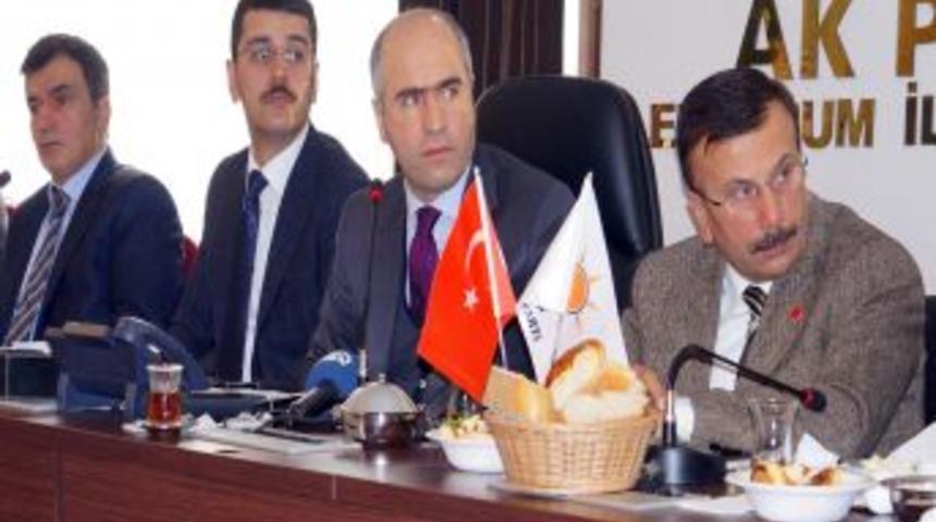 'Kar Engelini Kolay A&ccedil;mak I&ccedil;in İl &Ouml;zel İdaresi'nin Makine Parkı Genişletilecek'