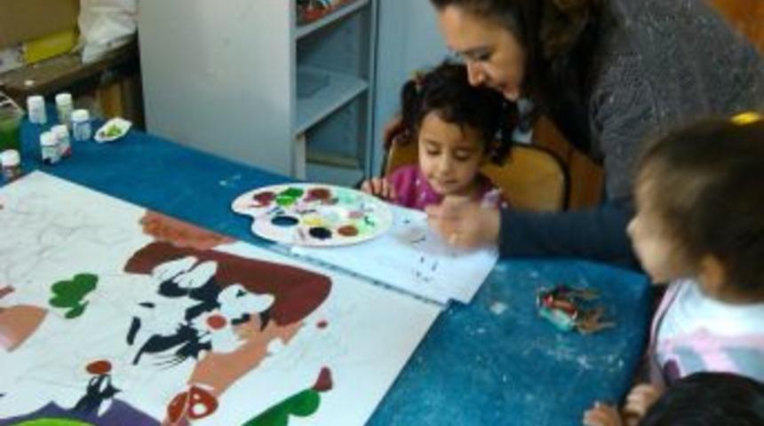 3 Yaşında Seramik Yapmaya &Ccedil;alıştılar