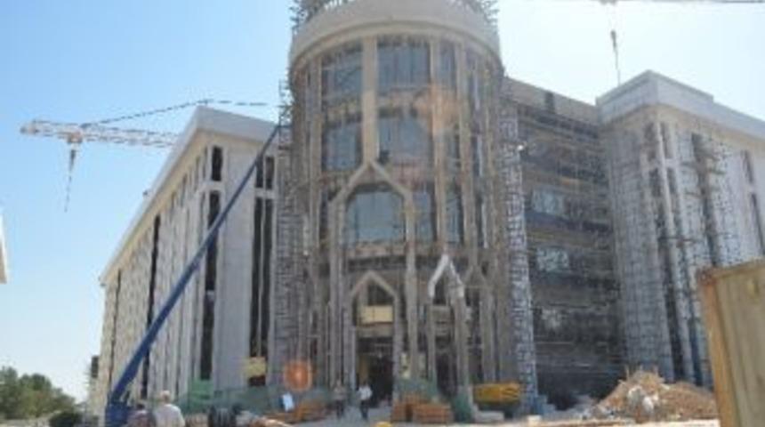 Paranın Merkezi Muğla Mermeri İle Kaplanıyor