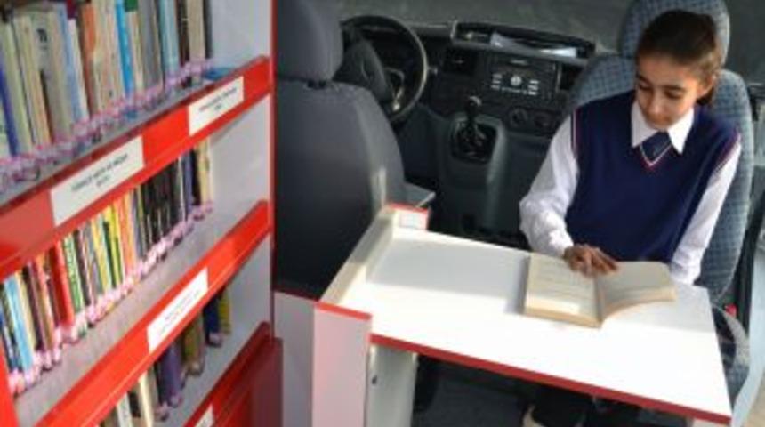 Kahramanmaraş'ta Modernize Edilen Gezici K&uuml;t&uuml;phane Hizmete Girdi