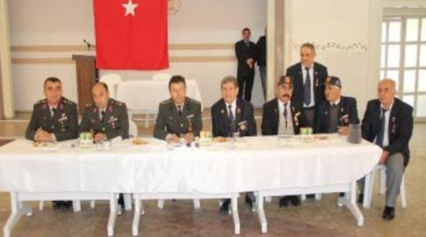 Nazillili Gaziler, &lsquo;yeni Yılda&rsquo; Unutulmadı