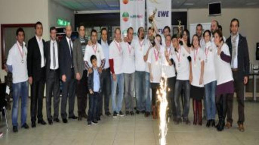 Gazeteciler Bursagaz&rsquo;ın Bowling Turnuvasında Stres Attı