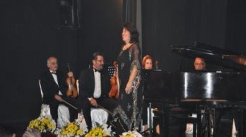 İzmir Devlet Senfoni Orkestrası Salihli&rsquo;de Konser Verdi