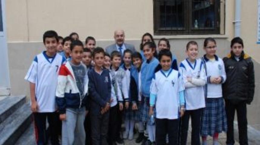 Didim Belediyesinden &Ouml;ğrencilere &Ccedil;evreci Yeni Yıl Hediyesi