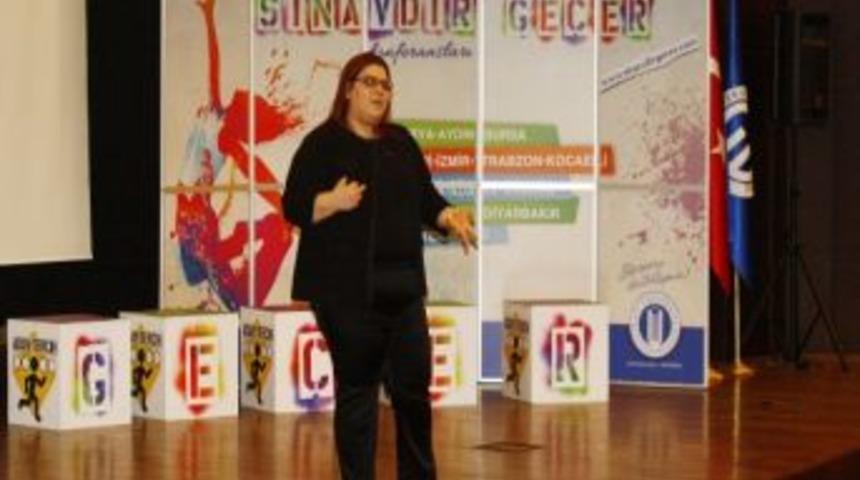 Trabzonlu &Uuml;niversite Adayları İ&ccedil;in &ldquo;sınavdır Ge&ccedil;er Konferansı&rdquo;