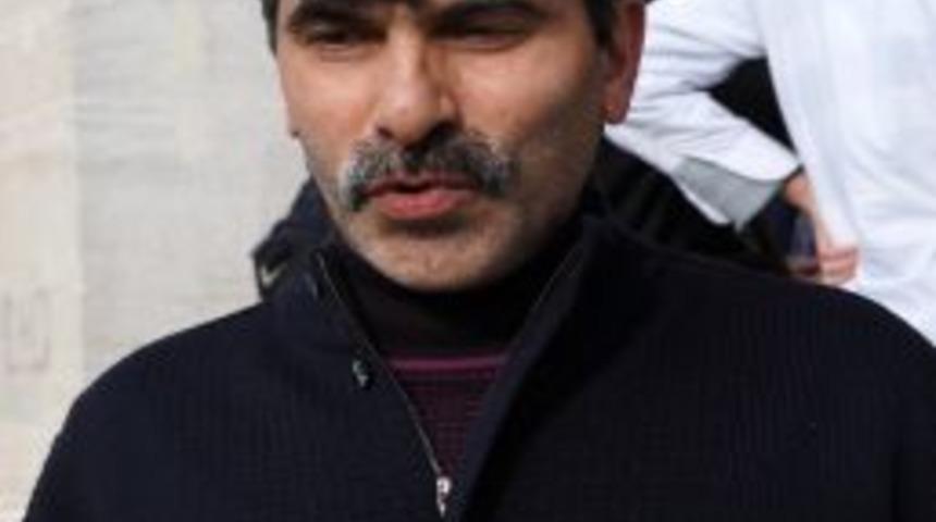 Suriye I&ccedil;in Camilerde Hutbe Okunup, Yardım Toplandı