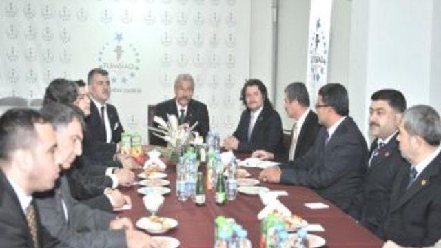 Vali Cerrah, 'Rüyalar Şehri 2023 Osmaniye Projesi'ni Izledi