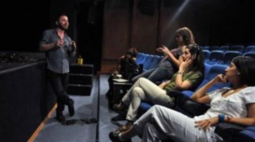 Kocaeli, radyo tiyatrosuna kavuşuyor