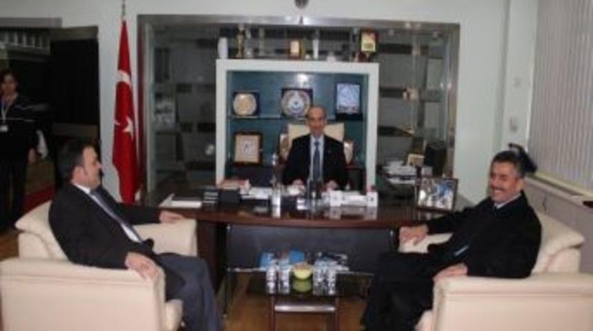 Ak Partililer Stk&rsquo;ları Geziyor