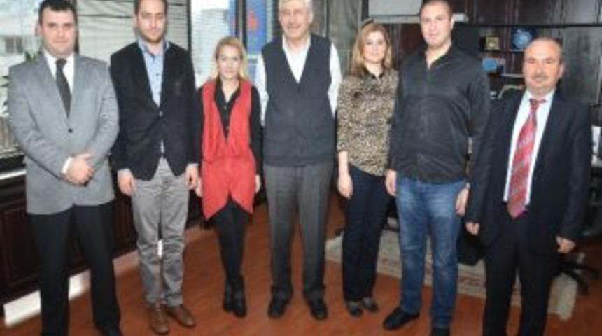 Ak Gen&ccedil;lik'ten T&uuml;rkiye Gazetesi Ve İha&rsquo;ya Ziyaeret