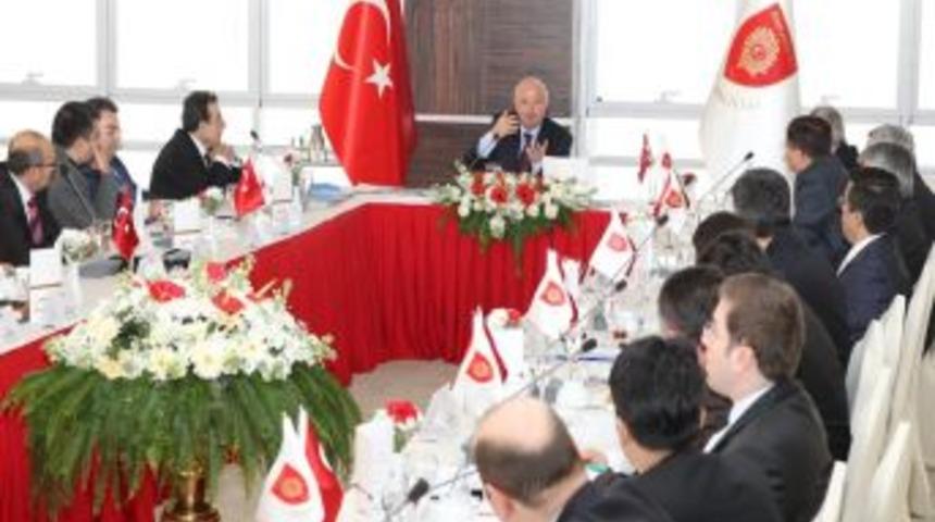 Vali Y&uuml;ksel: 2012 Yılını Son Derece Başarılı Ge&ccedil;irdik