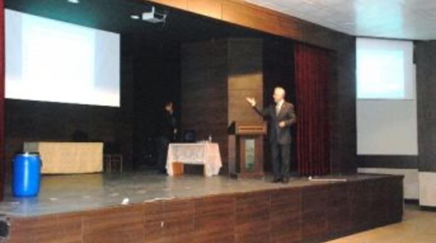 Gediz'de Bitkisel Atık Yağların Ekonomiye Kazandırılması İ&ccedil;in Bilgilendirme Toplantısı D&uuml;zenlendi