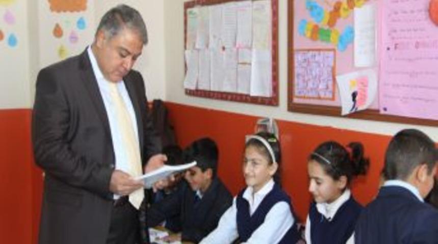 Sosyal Medya &Uuml;zerinden, Ağrı'ya 24 Bin Kitap