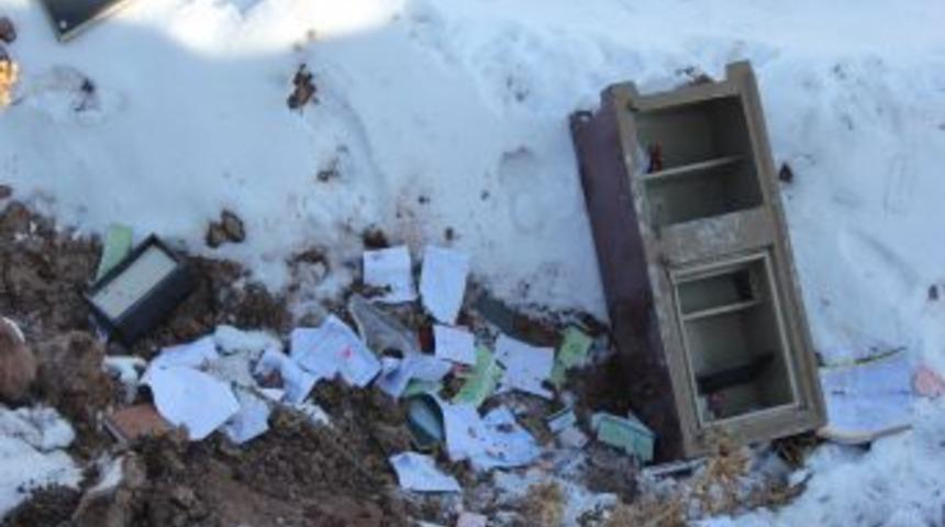 &Ccedil;elik Kasa Soyguncuları 24 Saat I&ccedil;inde Yakalandı