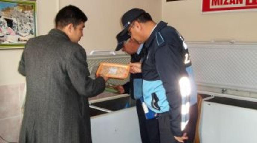 Tarsus'ta Zabıtalar Yılbaşı Denetimleri Yaptı