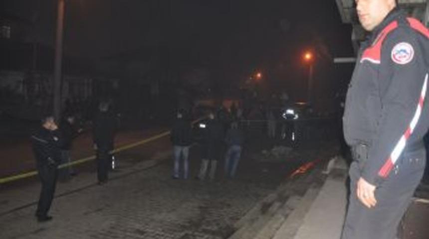 D&uuml;zce'de Silahlı Kavga: 1 &Ouml;l&uuml;, 5 Yaralı