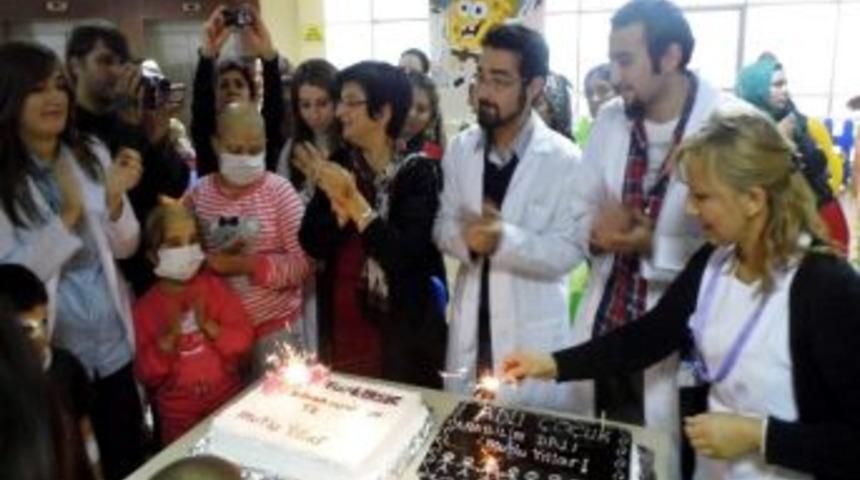 Ad&uuml;&rsquo;n&uuml;n &Ccedil;ocuklarına Yılbaşı Etkinliği