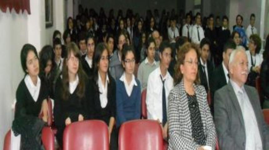 Gen&ccedil;leri Sigaradan Korumak I&ccedil;in Okul Okul Gezip Eğitim Veriyorlar