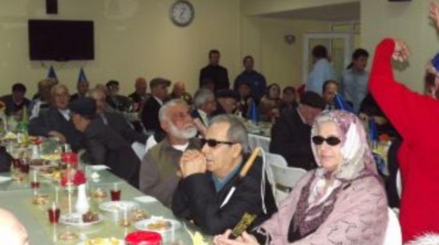 &Ccedil;orlu Huzurevi Sakinleri 2013&rsquo;e Erken Girdi.