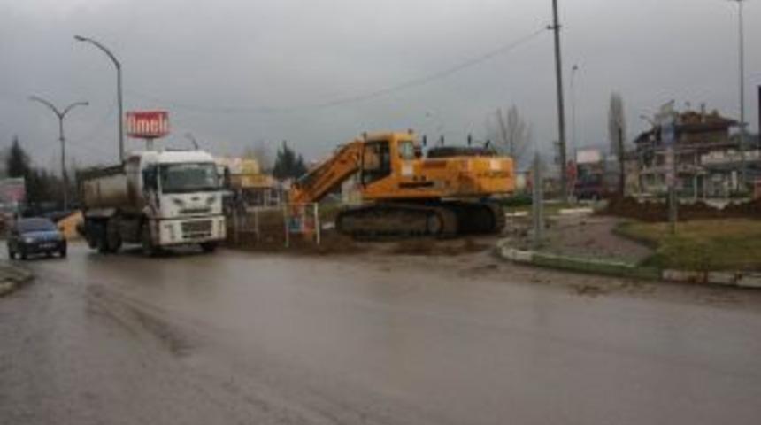 Mudanya Yoluna K&ouml;pr&uuml;l&uuml; Kavşak