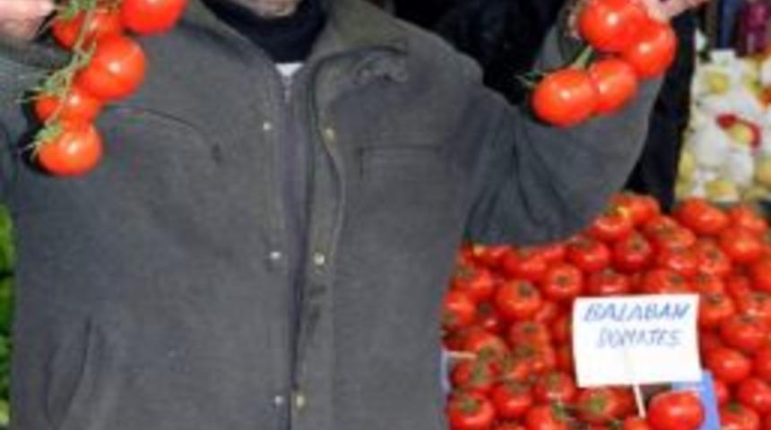 Domates Ve Patlıcan Tavan Yaptı