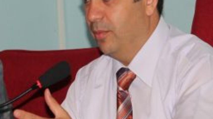 Vali D&uuml;zg&uuml;n'den '2012' Değerlendirmesi