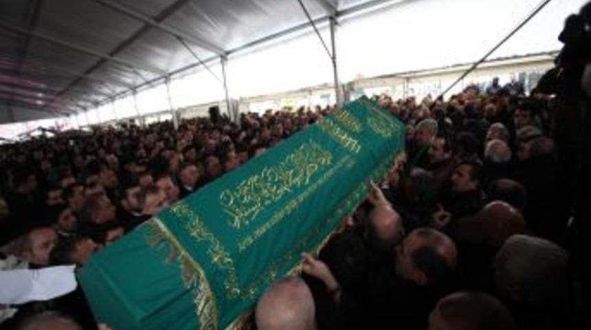 Asım Kocabıyık Son Yolculuğuna Uğurlanıyor