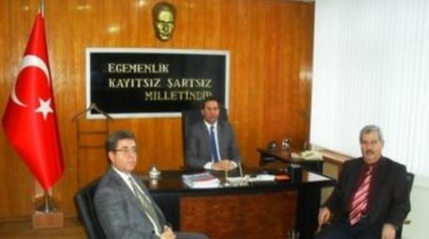 Eser&rsquo;den Kaymakam &Ouml;zderin&rsquo;e Ziyaret