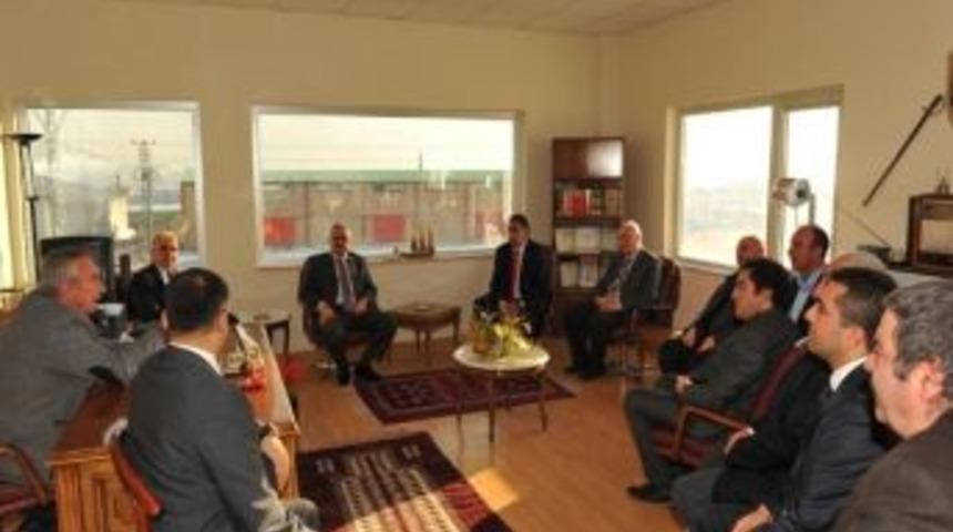 Vali Karaloğlu&rsquo;ndan Sanayiciye Moral Ziyareti