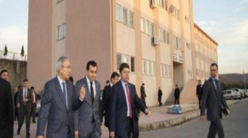 Milletvekili Ve Rekt&ouml;r &Uuml;niversitede İncelemede Bulundu