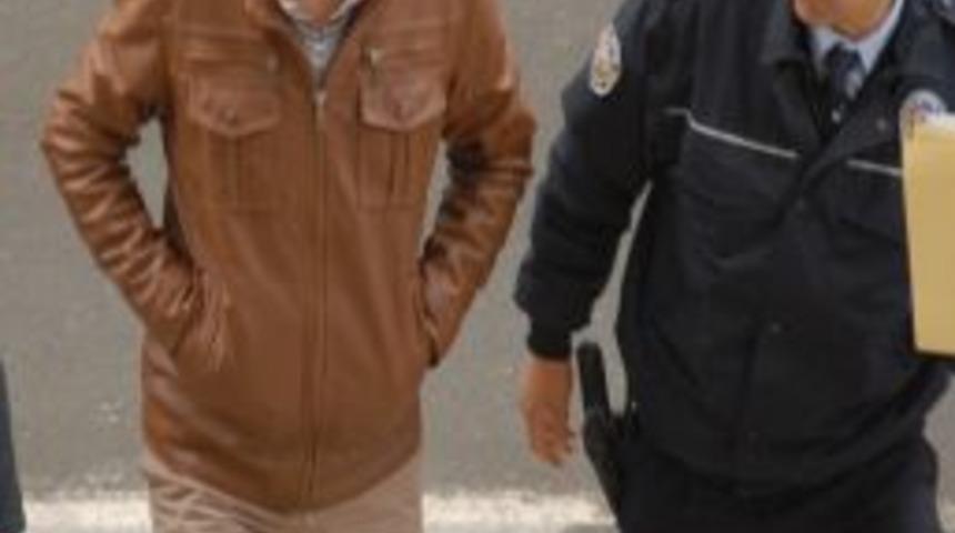 İnternette Tanıştığı Karısını Ka&ccedil;ıran Şahsı Hastanelik Etti