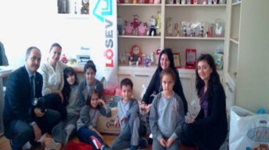 Başarı Koleji’nden Lösev’e Yeni Yıl Hediyesi