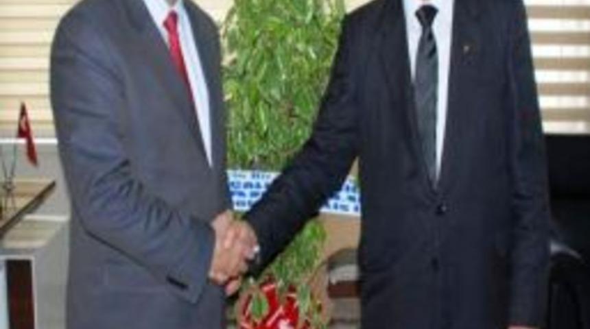 Bitlis Belediyesi Ilk Defa Sendikaya Bor&ccedil;suz Duruma Geldi