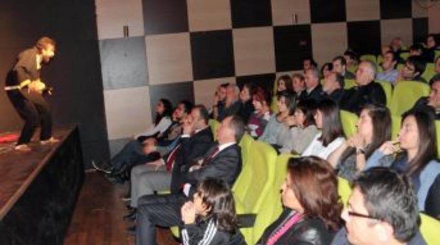 Şeyh Bedrettin Destanı Sahnelendi