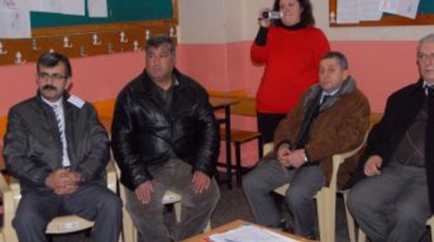 Babalar Evlatları I&ccedil;in Diploma Alacak