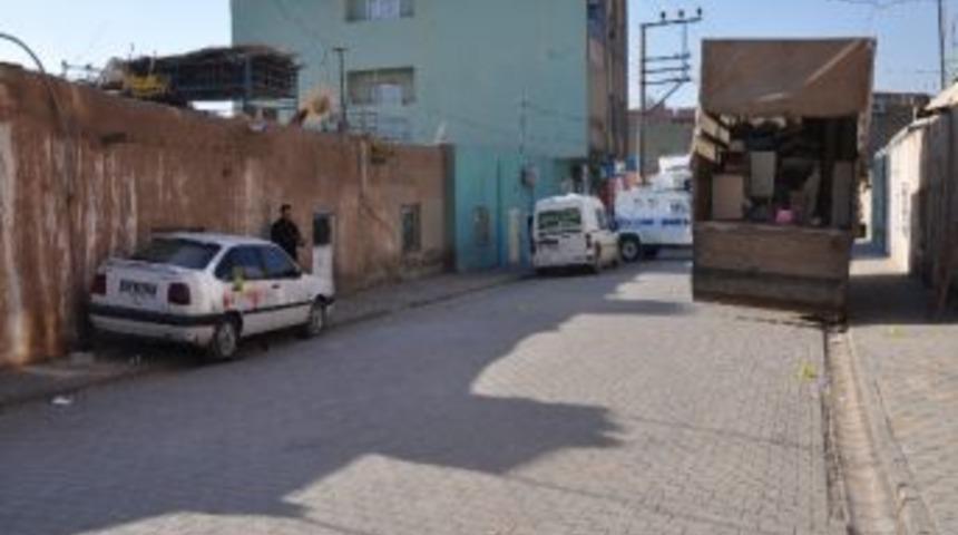 Kızıltepe&rsquo;de 'namus' Kavgası: 1 &Ouml;l&uuml;, 4 Yaralı